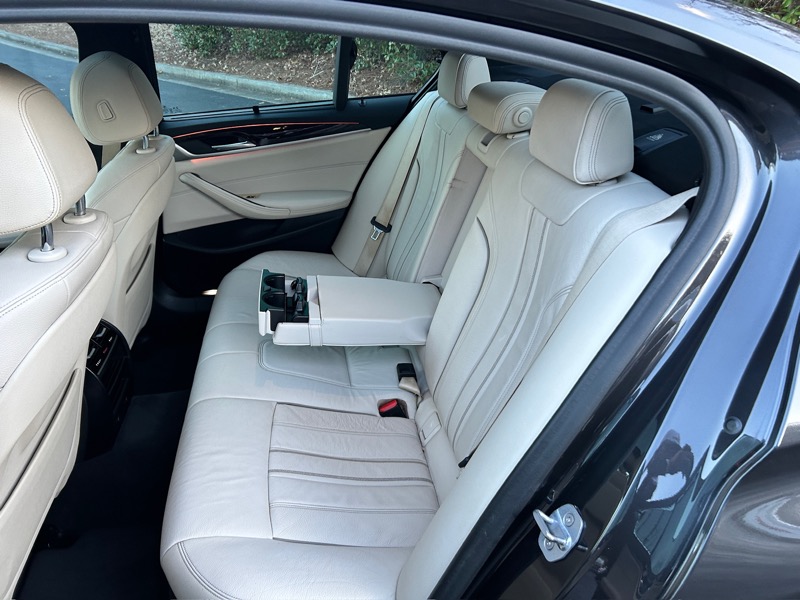 BMW 5-Series 540i 2019