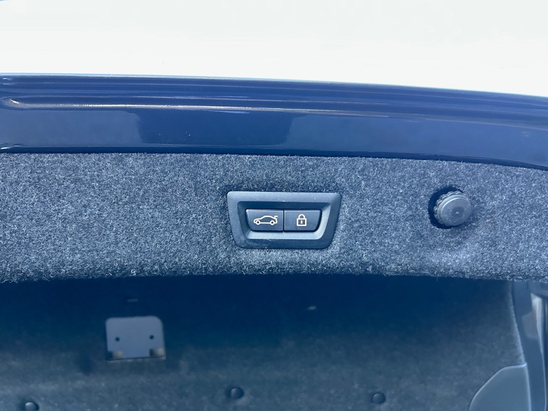 BMW 5-Series 540i 2019