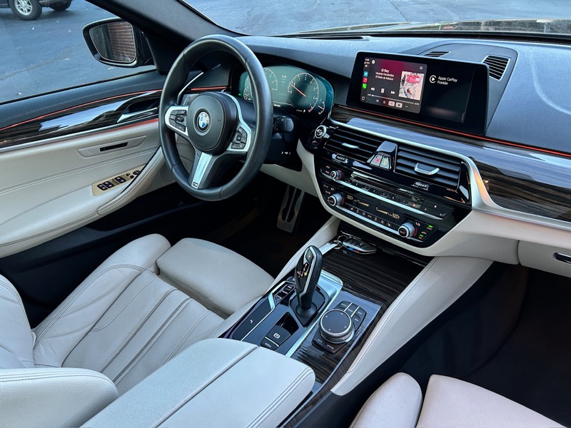 BMW 5-Series 540i 2019