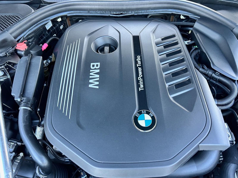 BMW 5-Series 540i 2019