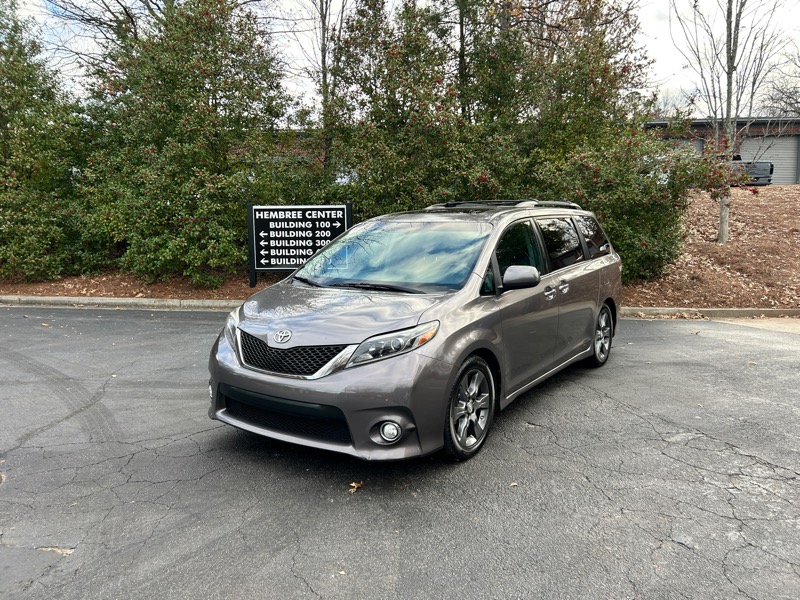 Toyota Sienna SE Premium FWD 8-Passenger V6 2016