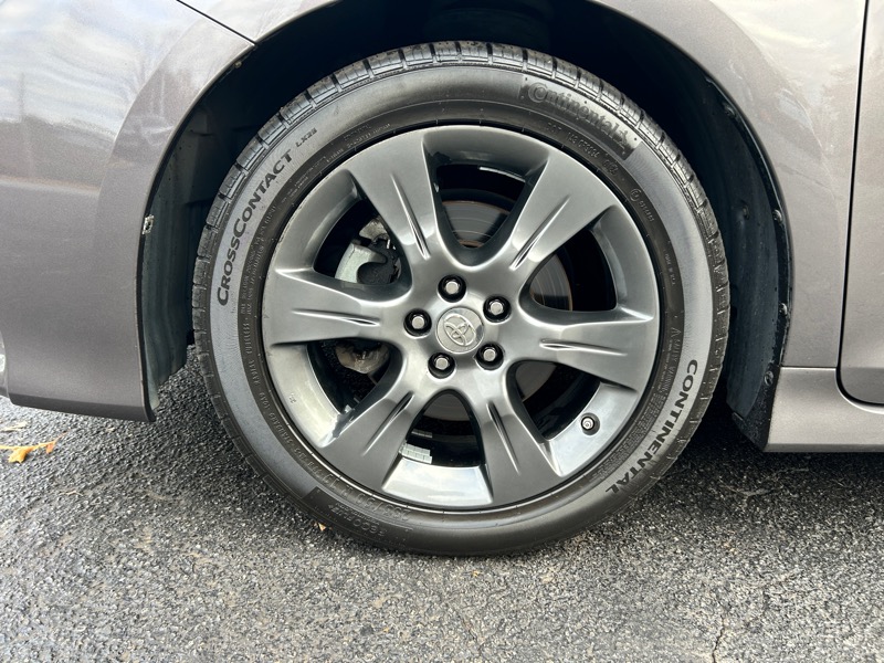 Toyota Sienna SE Premium FWD 8-Passenger V6 2016