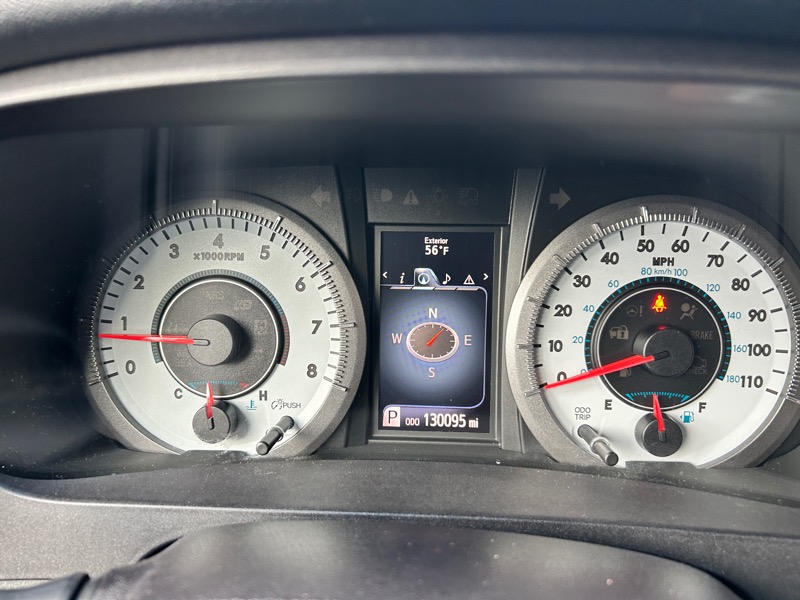 Toyota Sienna SE Premium FWD 8-Passenger V6 2016