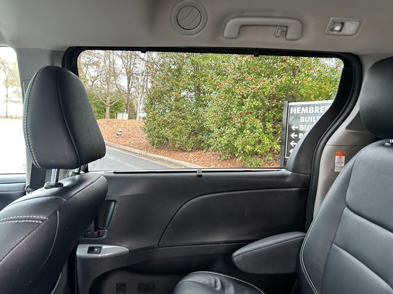 Toyota Sienna SE Premium FWD 8-Passenger V6 2016