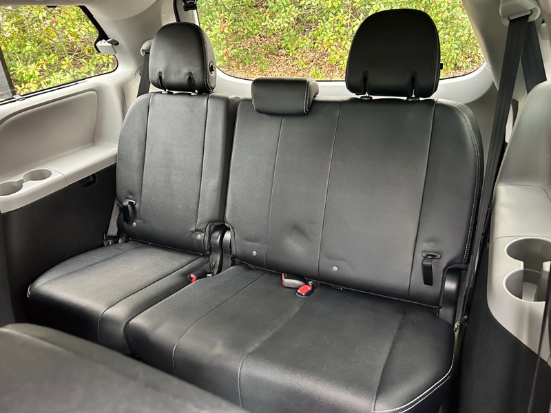 Toyota Sienna SE Premium FWD 8-Passenger V6 2016