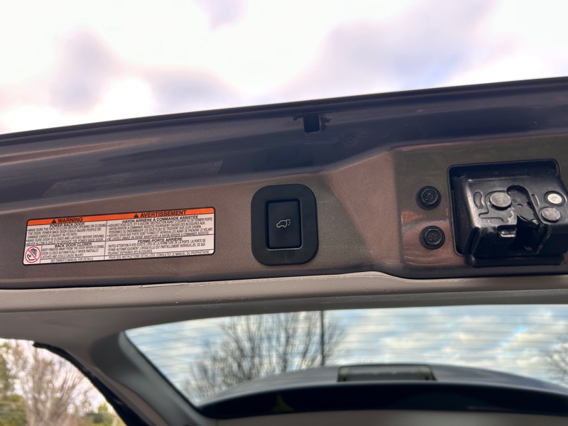 Toyota Sienna SE Premium FWD 8-Passenger V6 2016