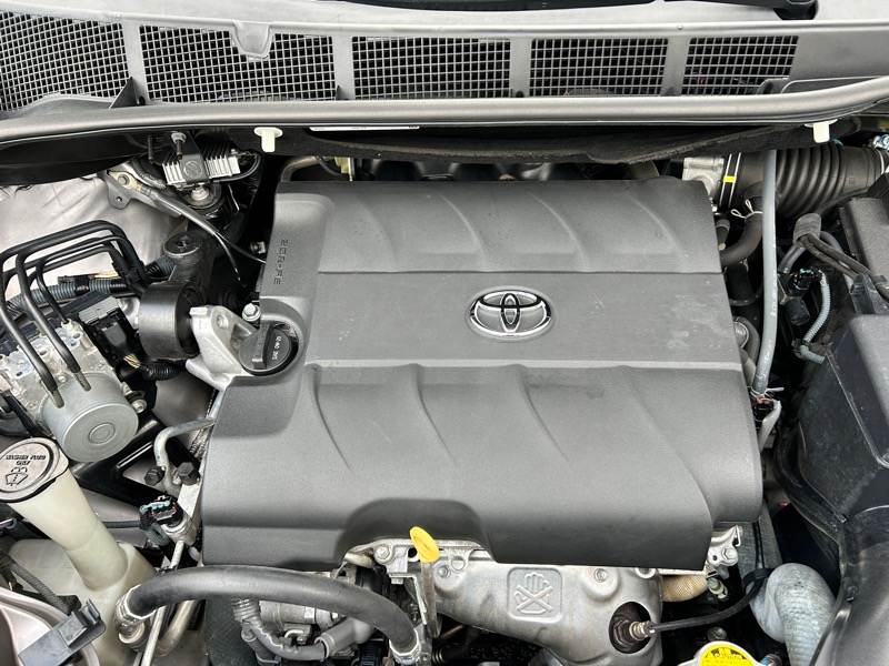 Toyota Sienna SE Premium FWD 8-Passenger V6 2016