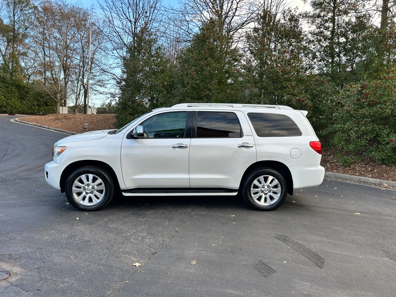 Toyota Sequoia Plantium 4WD 2015