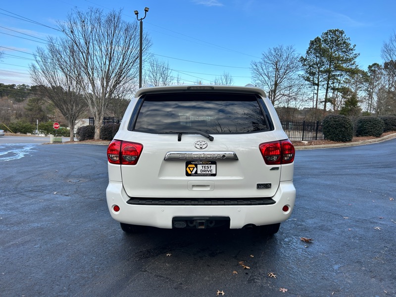 Toyota Sequoia Plantium 4WD 2015