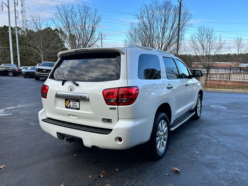 Toyota Sequoia Plantium 4WD 2015