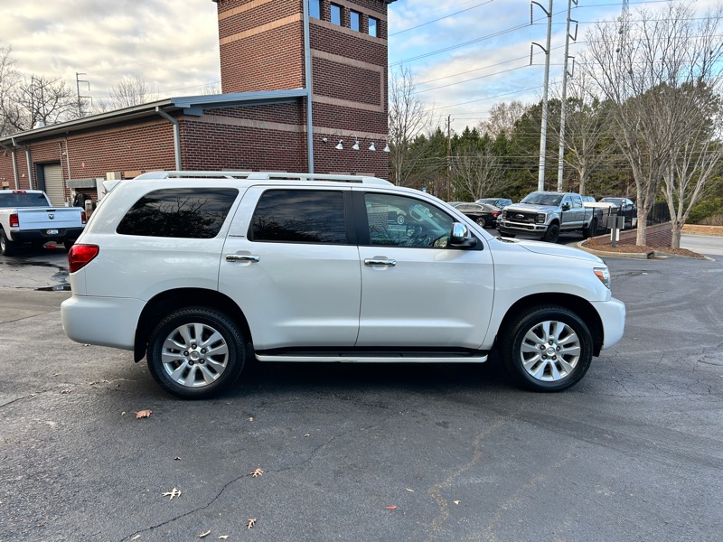 Toyota Sequoia Plantium 4WD 2015