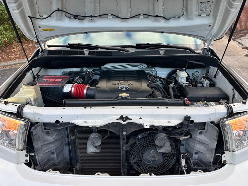 Toyota Sequoia Plantium 4WD 2015