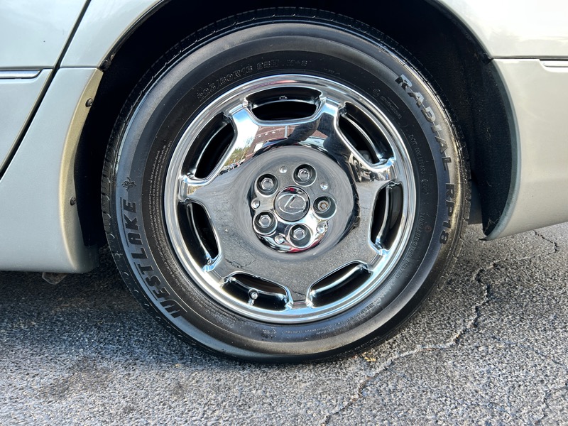 Lexus LS 430 Sedan 2001