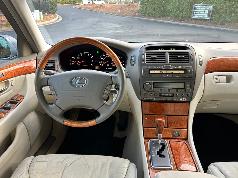 Lexus LS 430 Sedan 2001