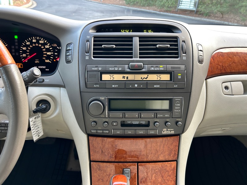 Lexus LS 430 Sedan 2001