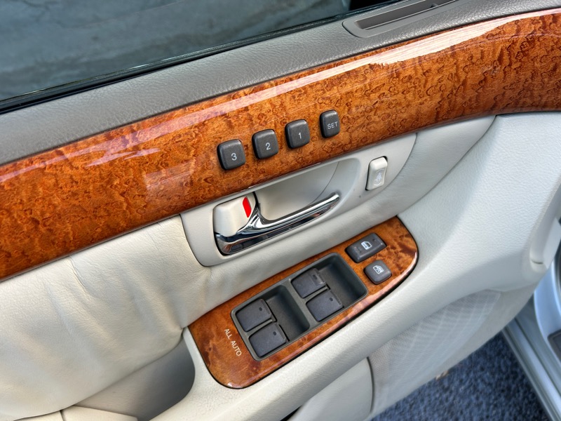 Lexus LS 430 Sedan 2001