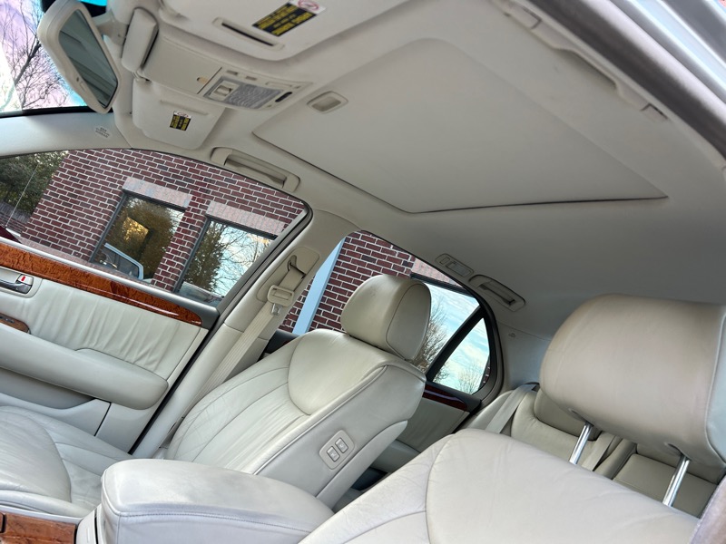 Lexus LS 430 Sedan 2001