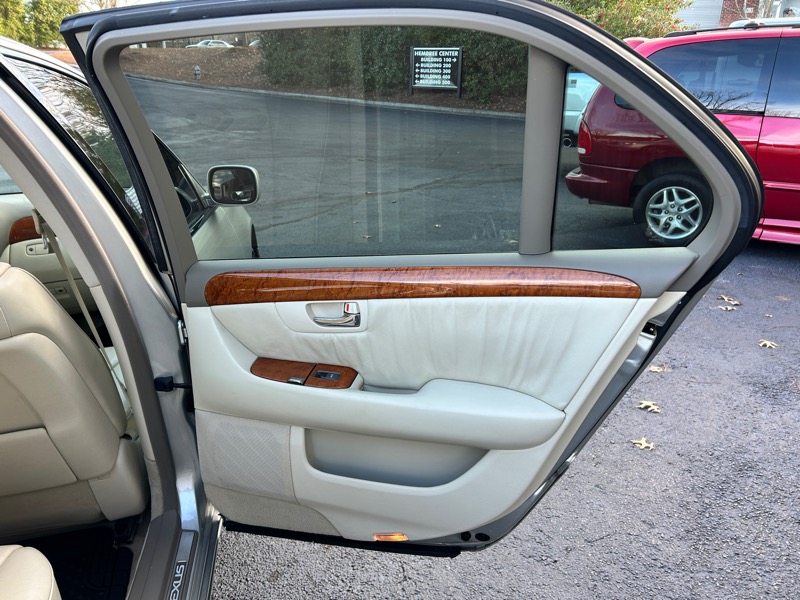 Lexus LS 430 Sedan 2001