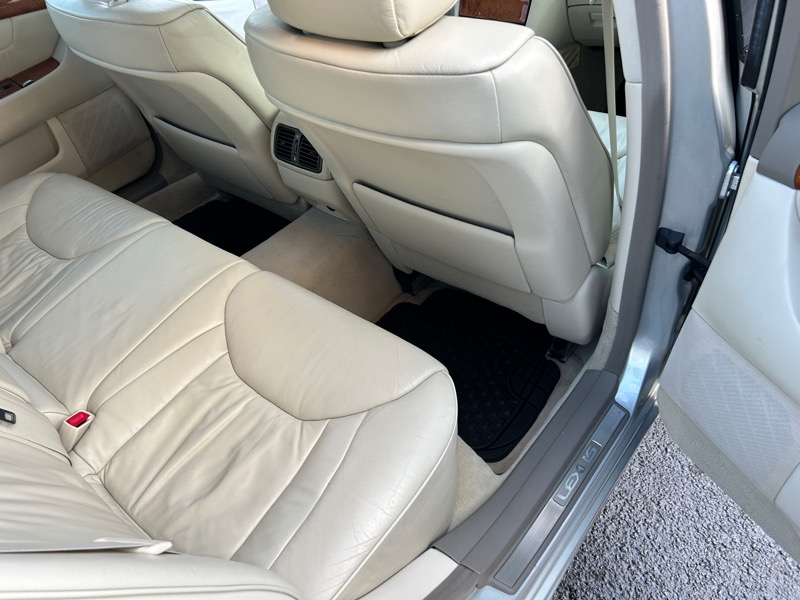 Lexus LS 430 Sedan 2001