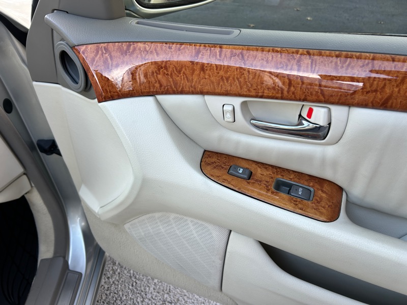 Lexus LS 430 Sedan 2001