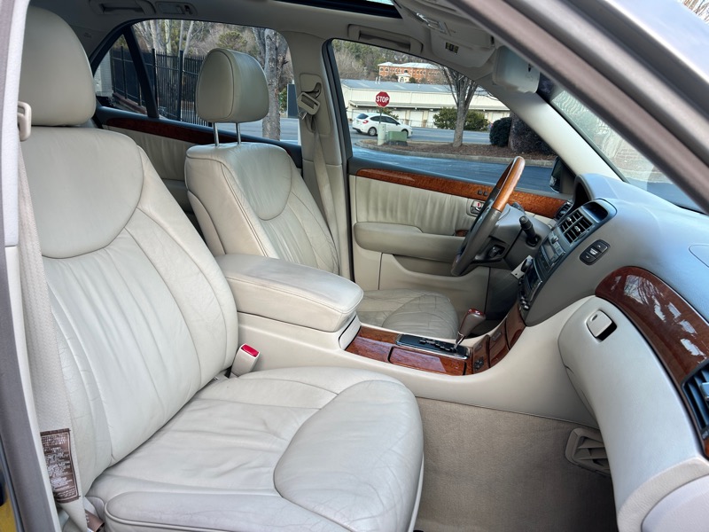 Lexus LS 430 Sedan 2001