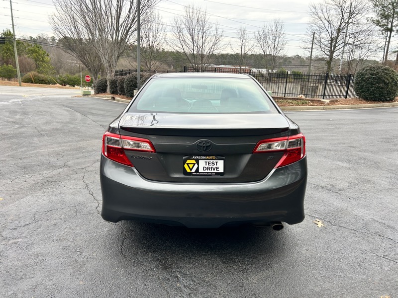 Toyota Camry SE 2014