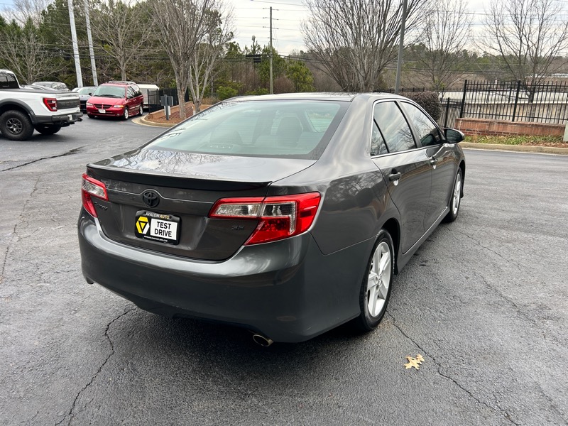 Toyota Camry SE 2014