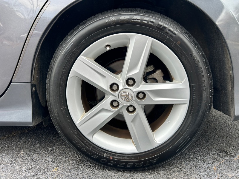 Toyota Camry SE 2014