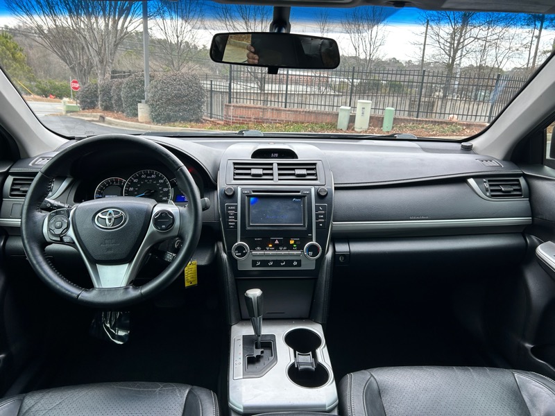 Toyota Camry SE 2014