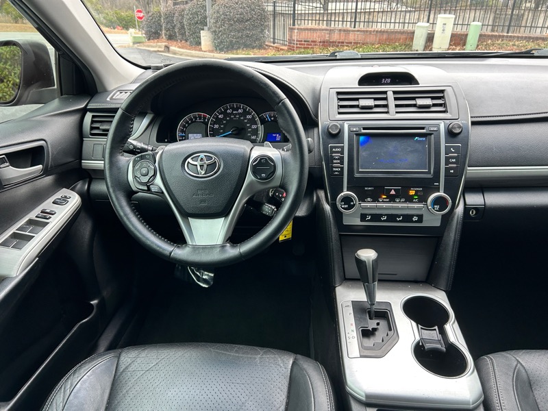 Toyota Camry SE 2014