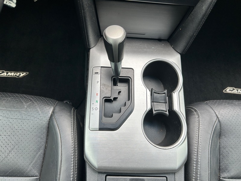 Toyota Camry SE 2014