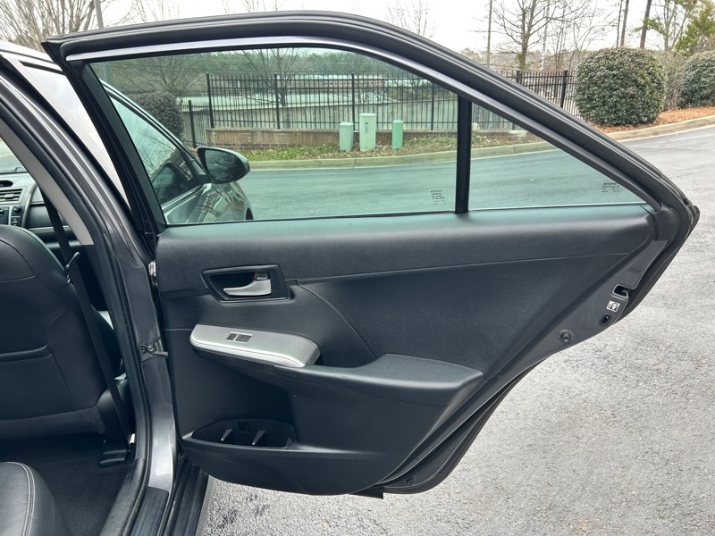 Toyota Camry SE 2014