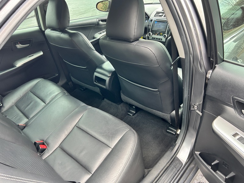 Toyota Camry SE 2014