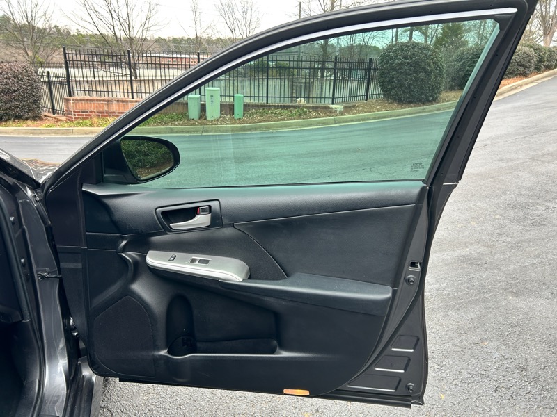 Toyota Camry SE 2014