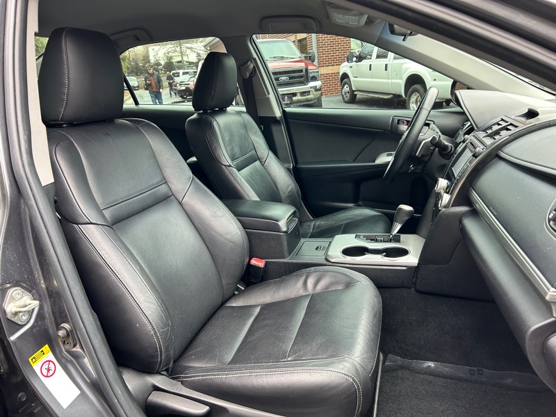 Toyota Camry SE 2014
