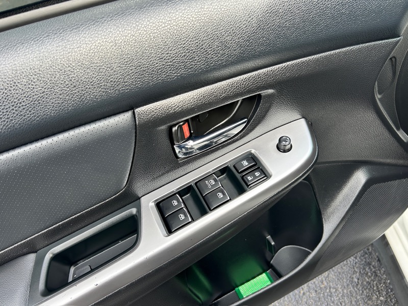 Subaru Crosstrek 2.0i Limited PZEV CVT 2017