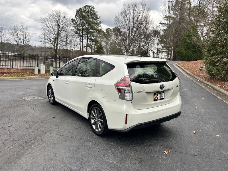 Toyota Prius V Three 2016