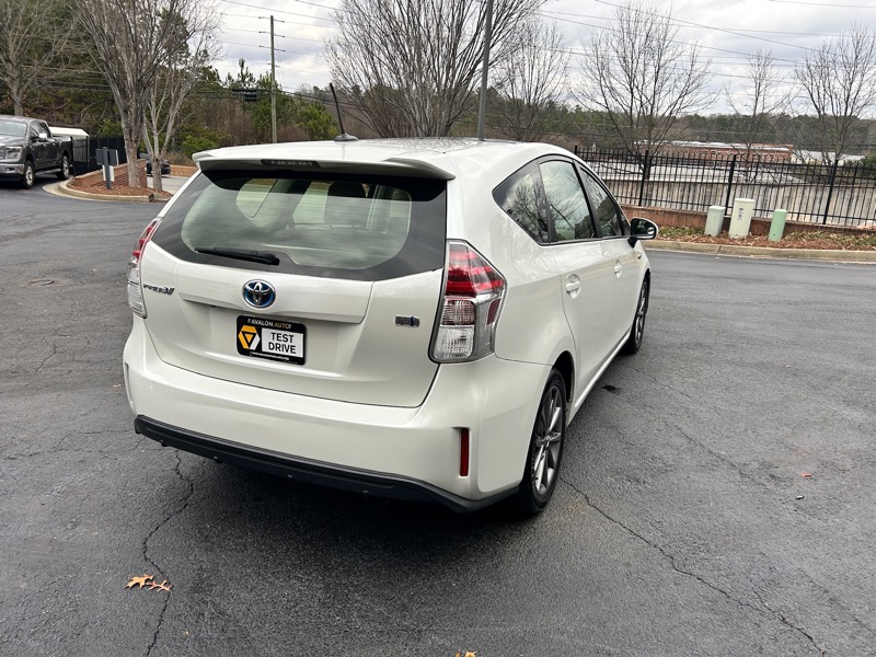 Toyota Prius V Three 2016