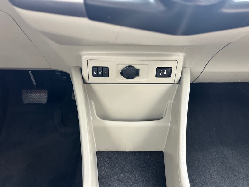 Toyota Prius V Three 2016