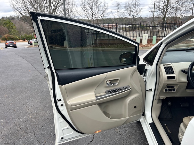 Toyota Prius V Three 2016