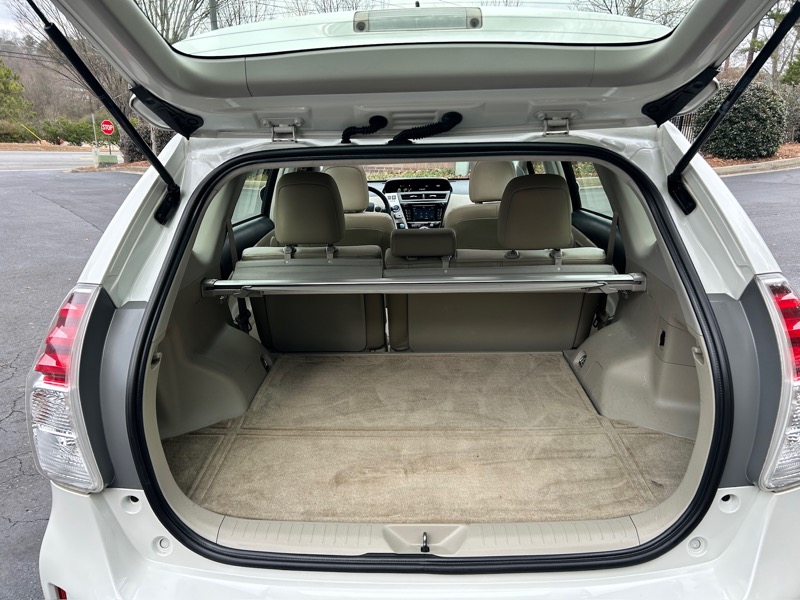 Toyota Prius V Three 2016