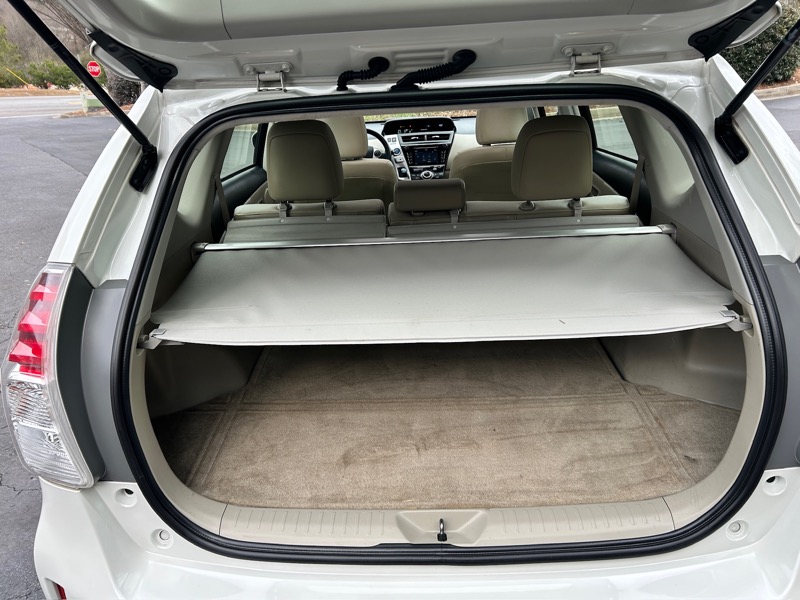 Toyota Prius V Three 2016