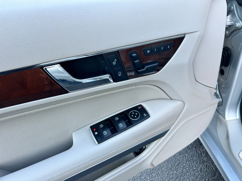 Mercedes-Benz E-Class E350 Cabriolet 2011