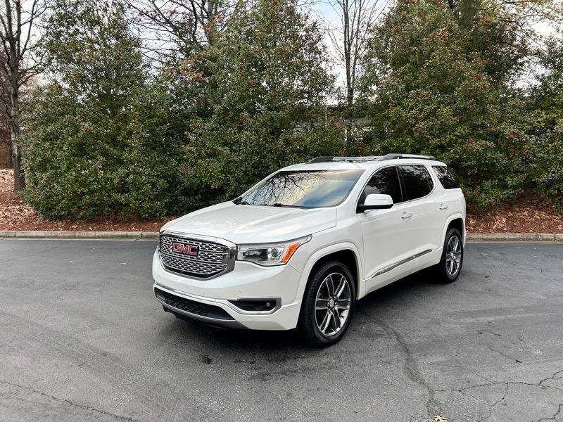GMC Acadia Denali AWD 2017