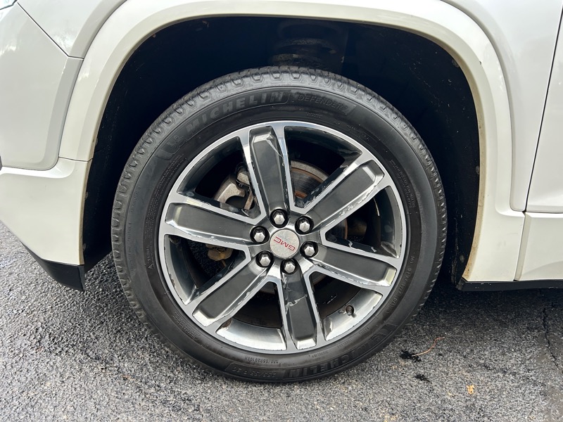 GMC Acadia Denali AWD 2017