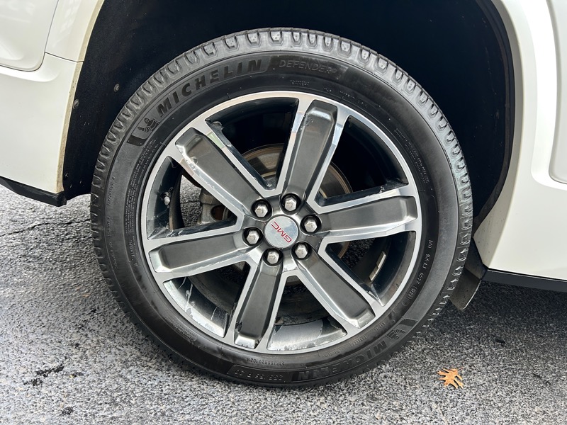 GMC Acadia Denali AWD 2017