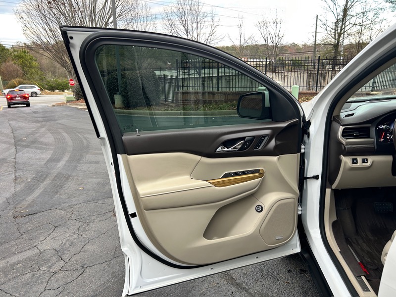 GMC Acadia Denali AWD 2017