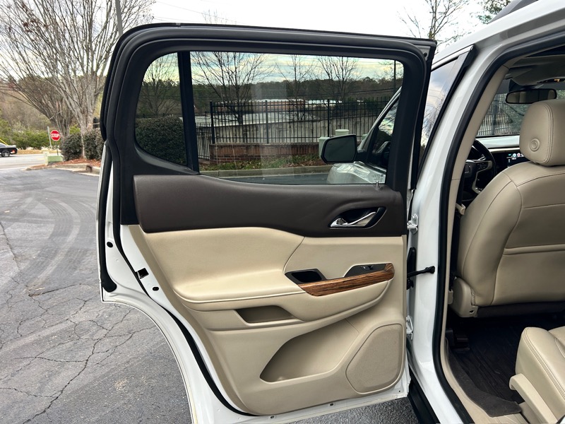 GMC Acadia Denali AWD 2017