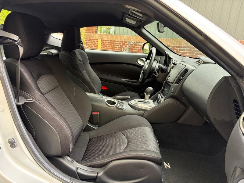 Nissan Z 370Z Coupe Sport 7AT 2015