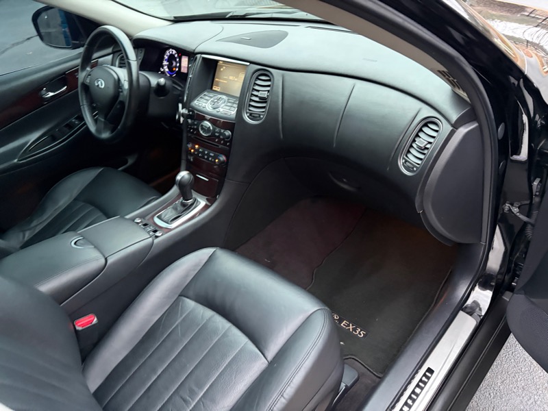 Infiniti EX EX35 Journey 2011